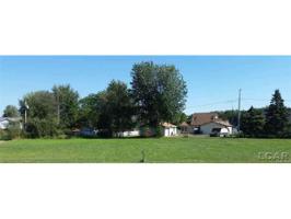 8861 SUSSEX CT