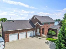3831 POINTE TREMBLE