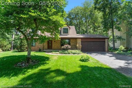 2325 Horace Street