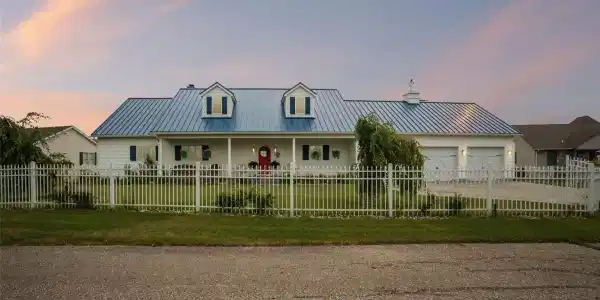 5110 Shorefront Lane