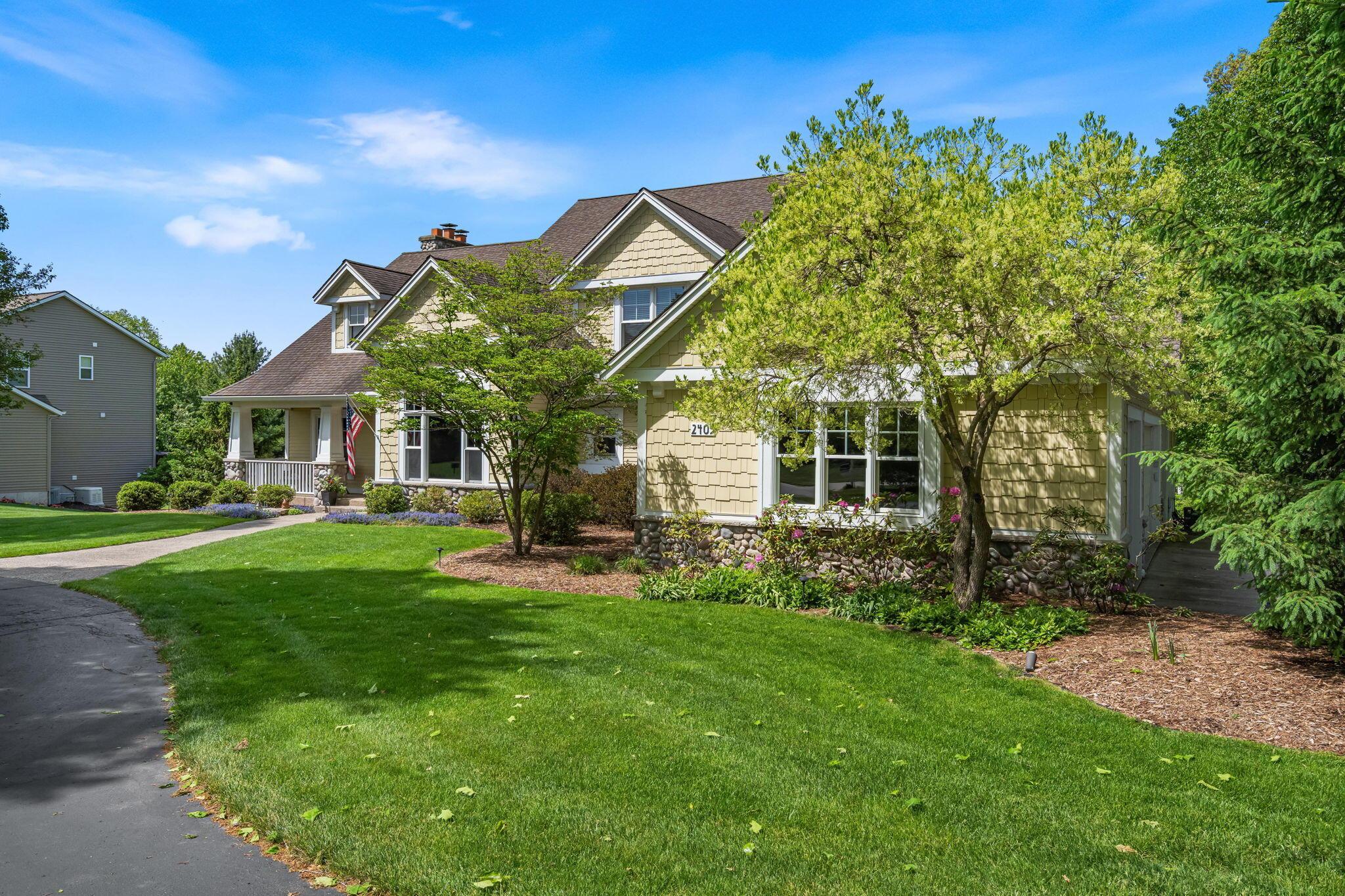 Image 4: 4-web-or-mls-A7405860