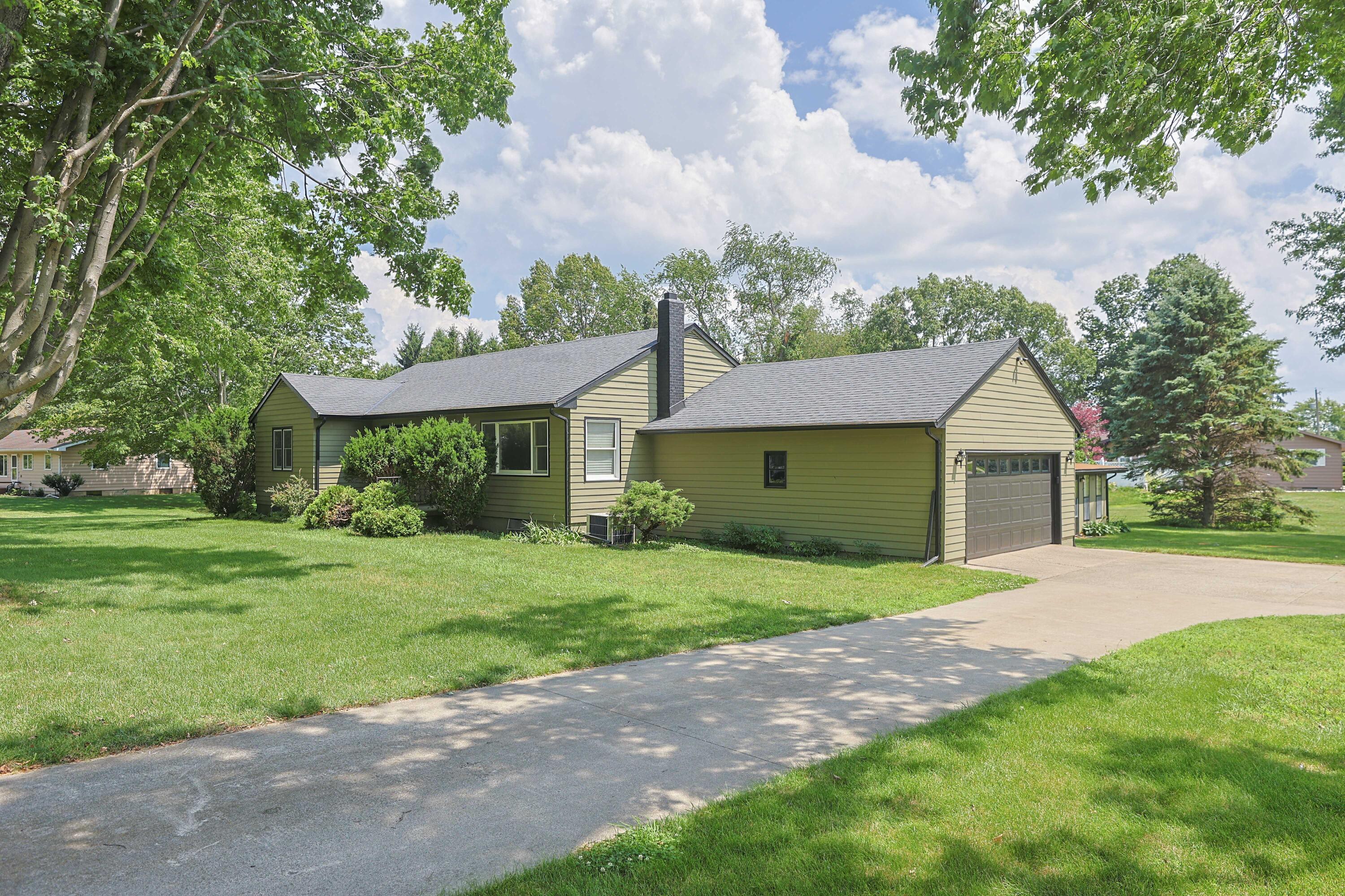 Image 3: 27201 Stuart Inspired  Homes Diane Benne