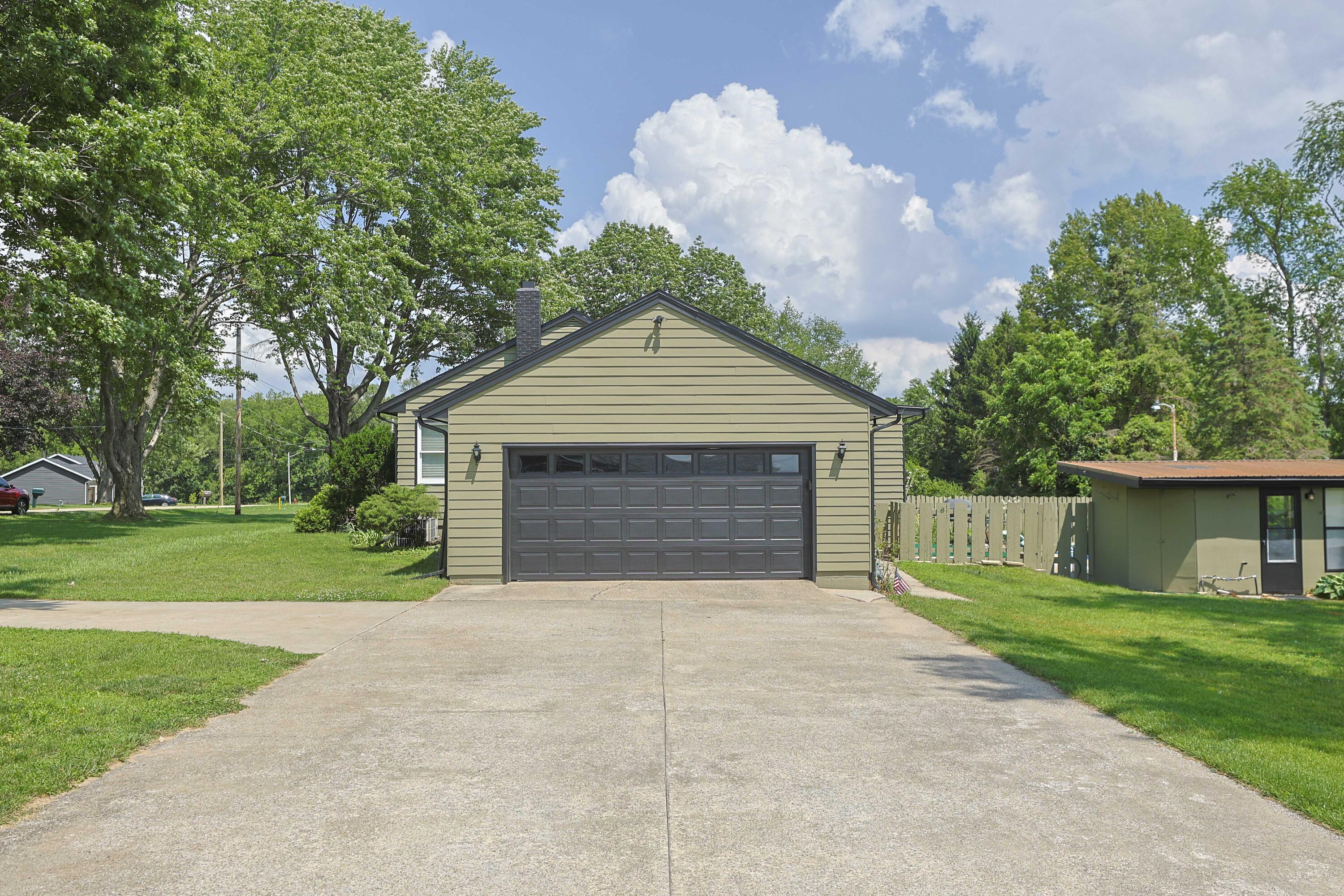 Image 4: 27201 Stuart Inspired  Homes Diane Benne