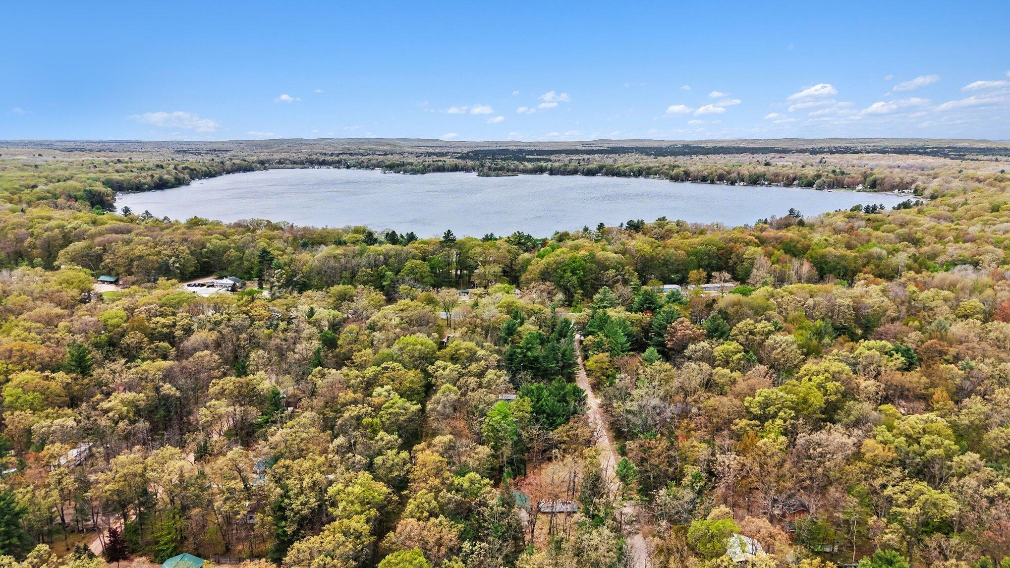 Image 3: Wolf Lake