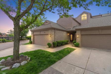 26151 Harbour Pointe Drive