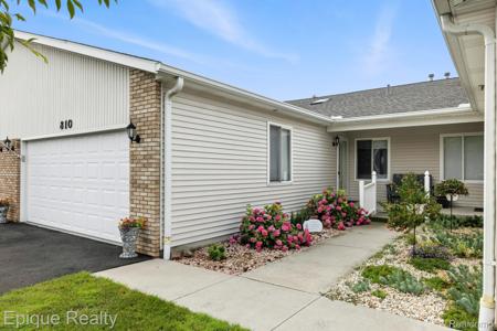 810 Crystal Lane