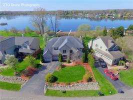 461 LAKESHORE POINTE Drive