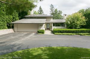 5705 FORMAN Drive