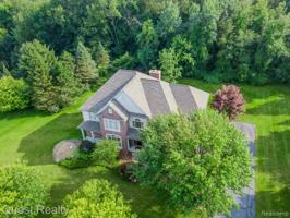 7724 PARKCREST Circle