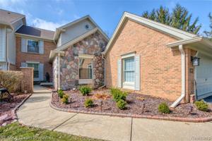 4514 GOLF VIEW Drive