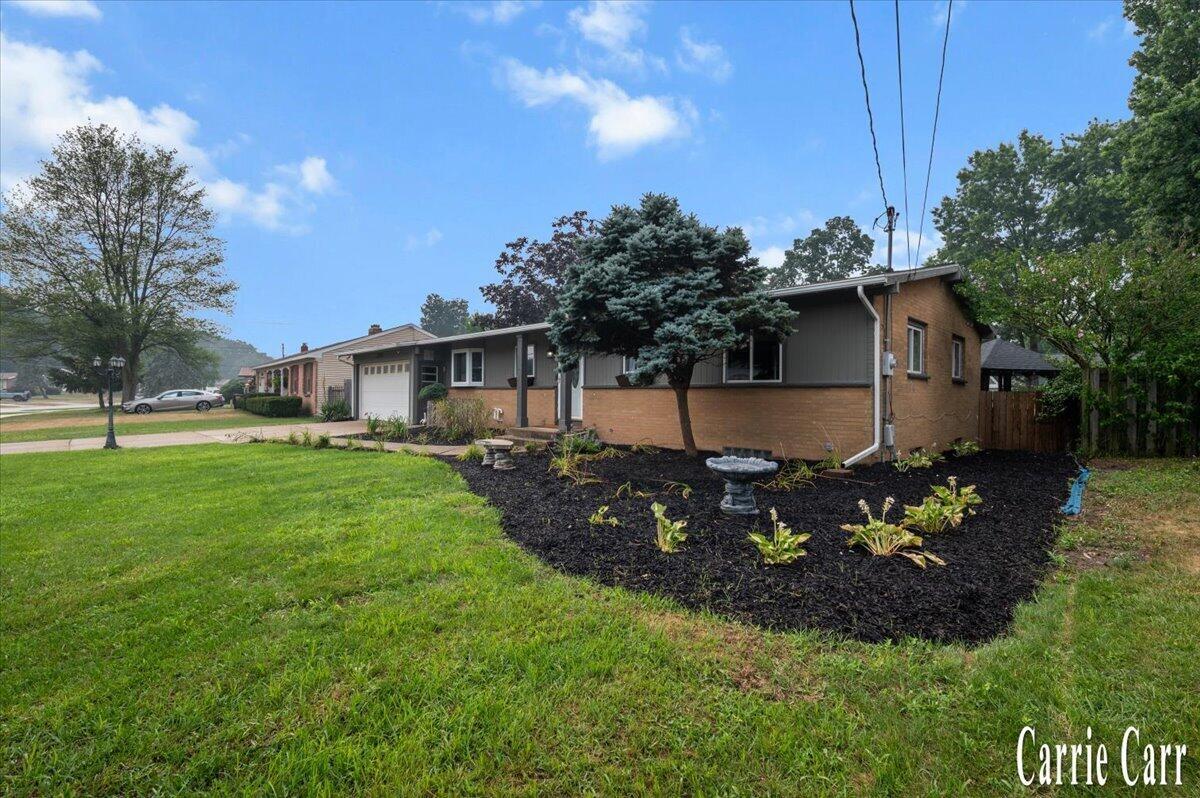 Image 2: 2751 Northville Dr