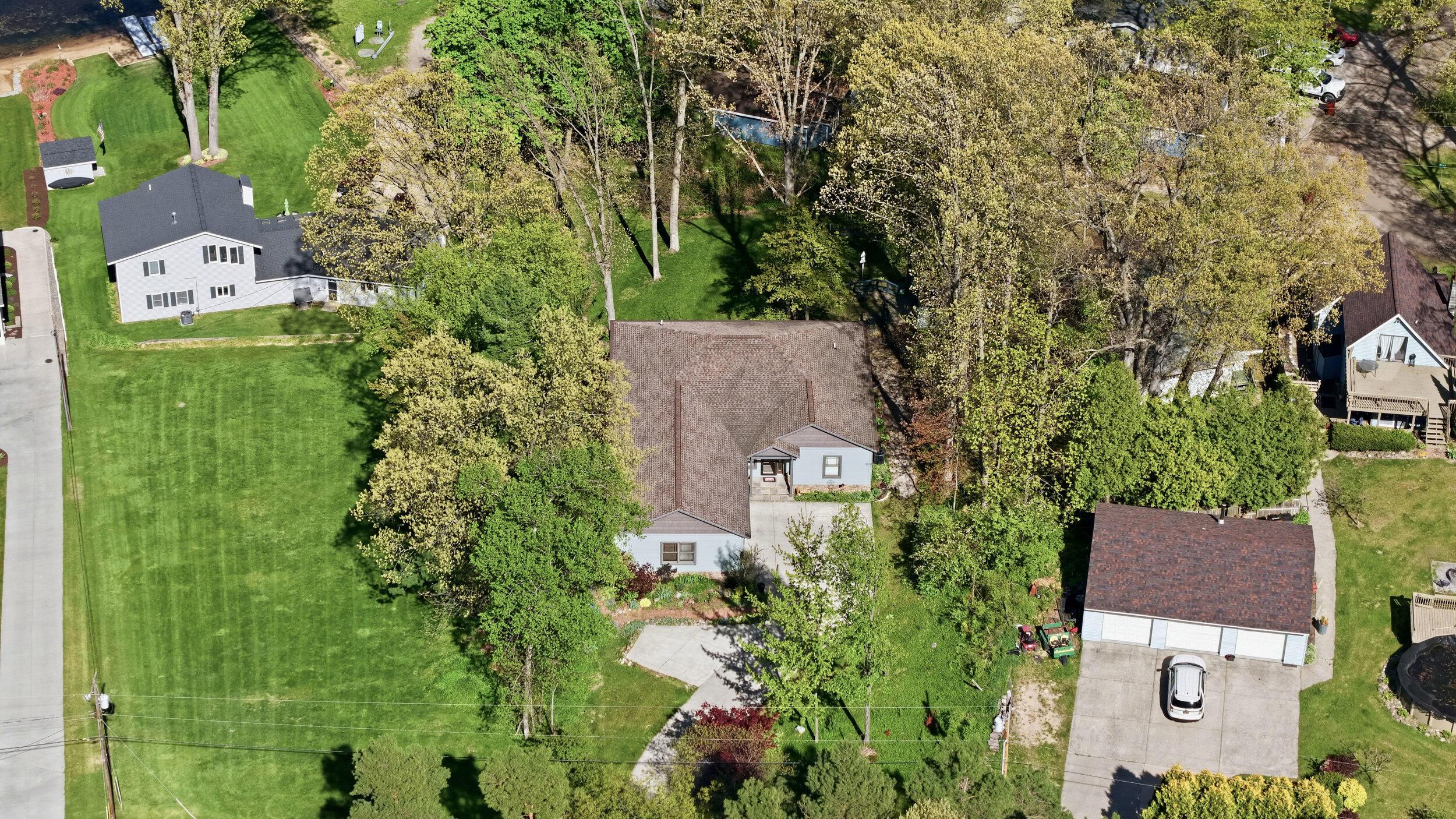 Image 4: 7352_hallridge_dr_ne_006