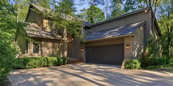 202 Nakomis Trail