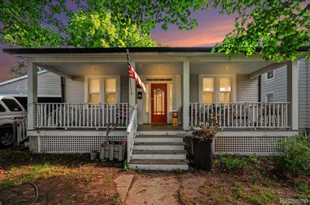 612 Vine Street