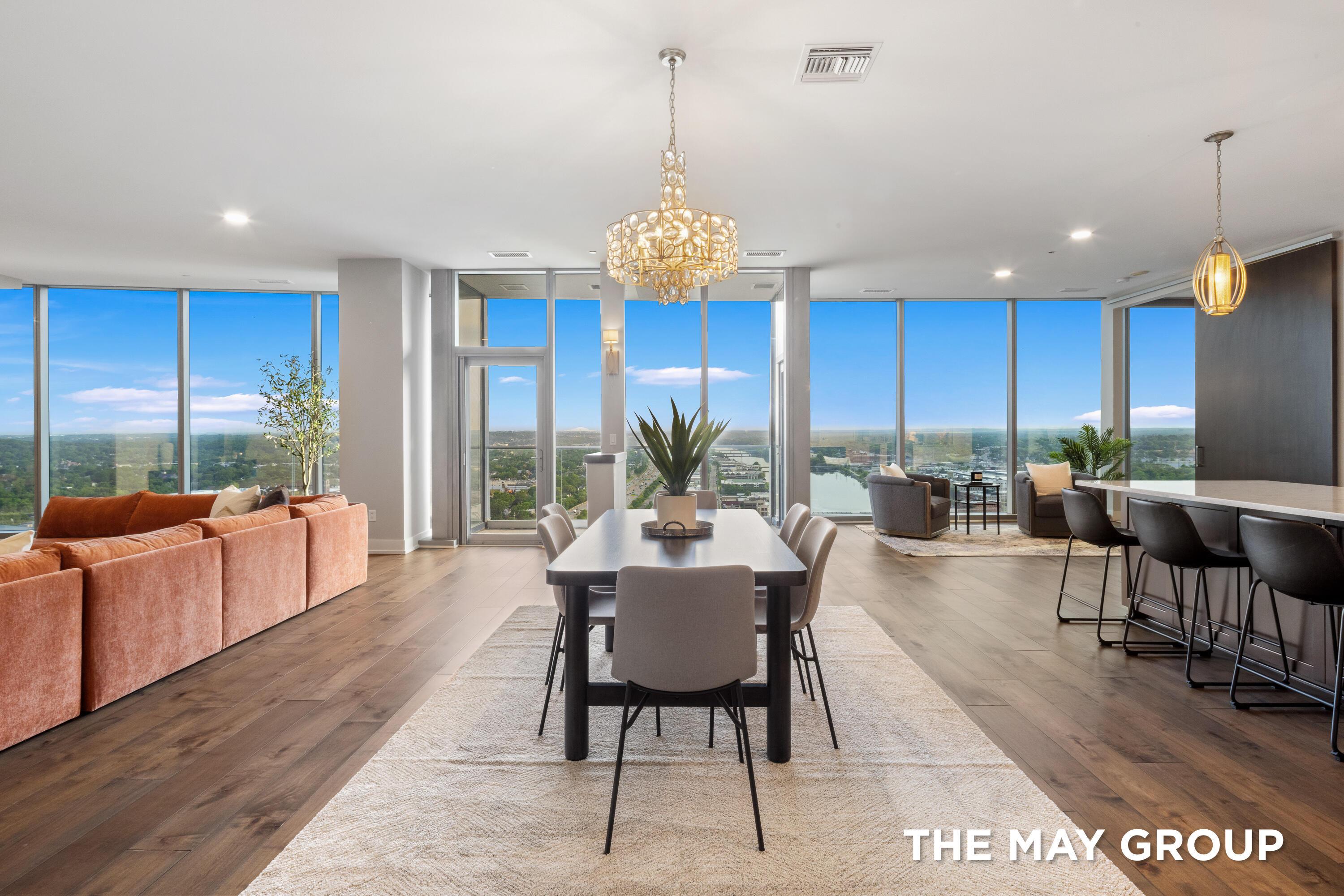 Image 3: Dining Area