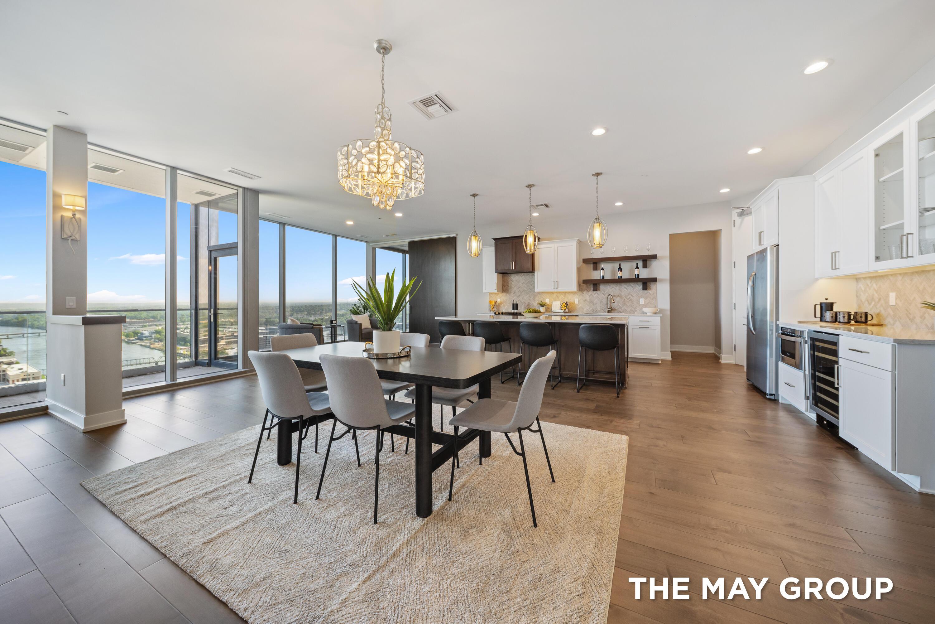 Image 4: Dining Area