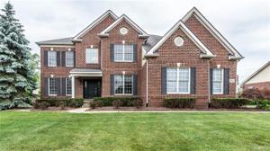 26465 CRESTWOOD Drive