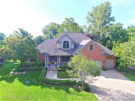 3402 KINGSWAY Drive