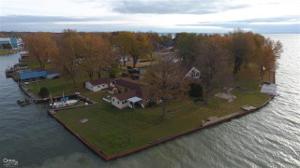 48700 POINT LAKEVIEW