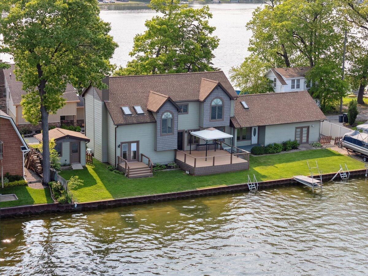 Image 2: 05-1176 Lakeside Drone-16