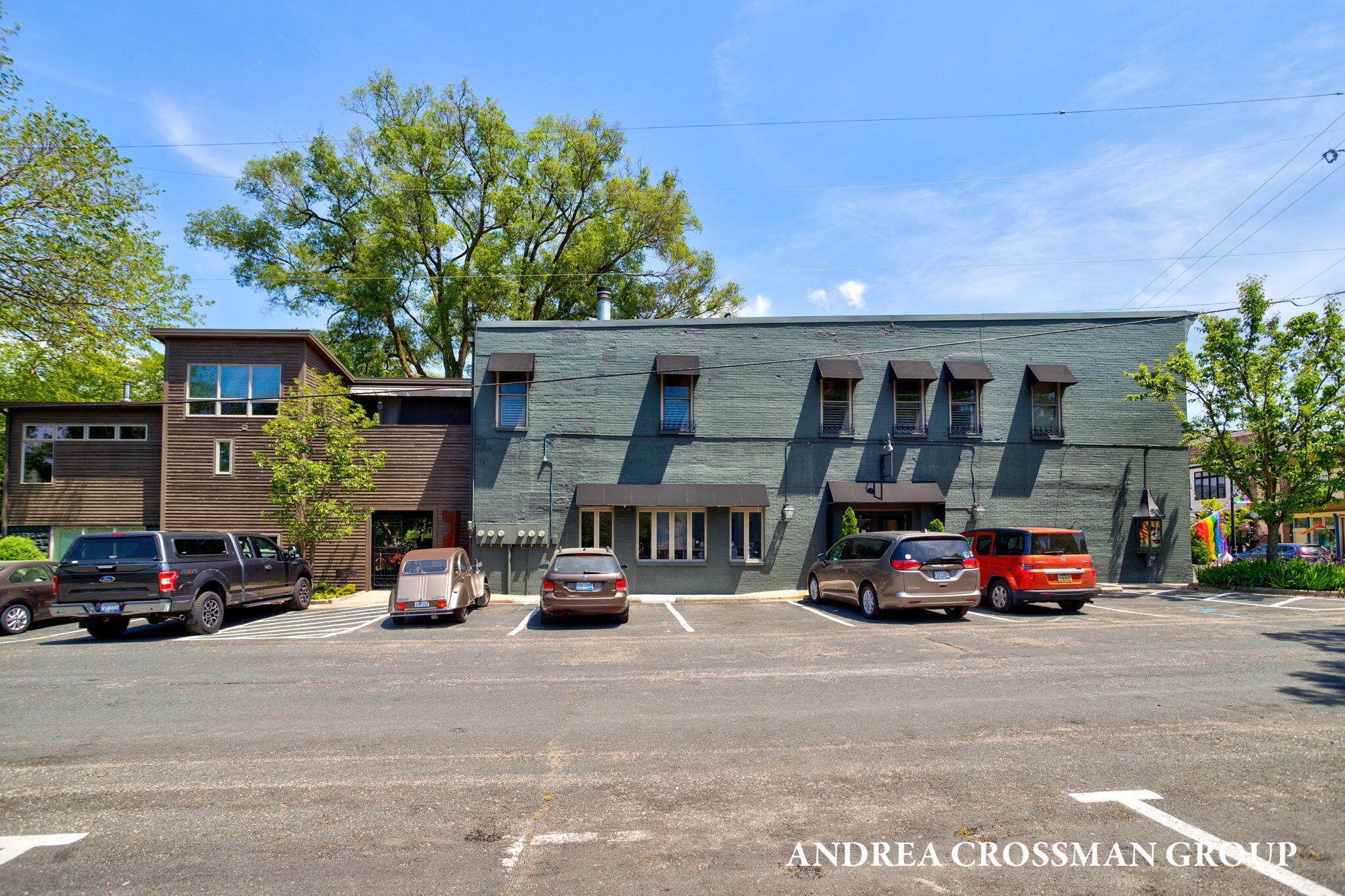 Image 4: 95-web-or-mls-36-center-st-unit-6