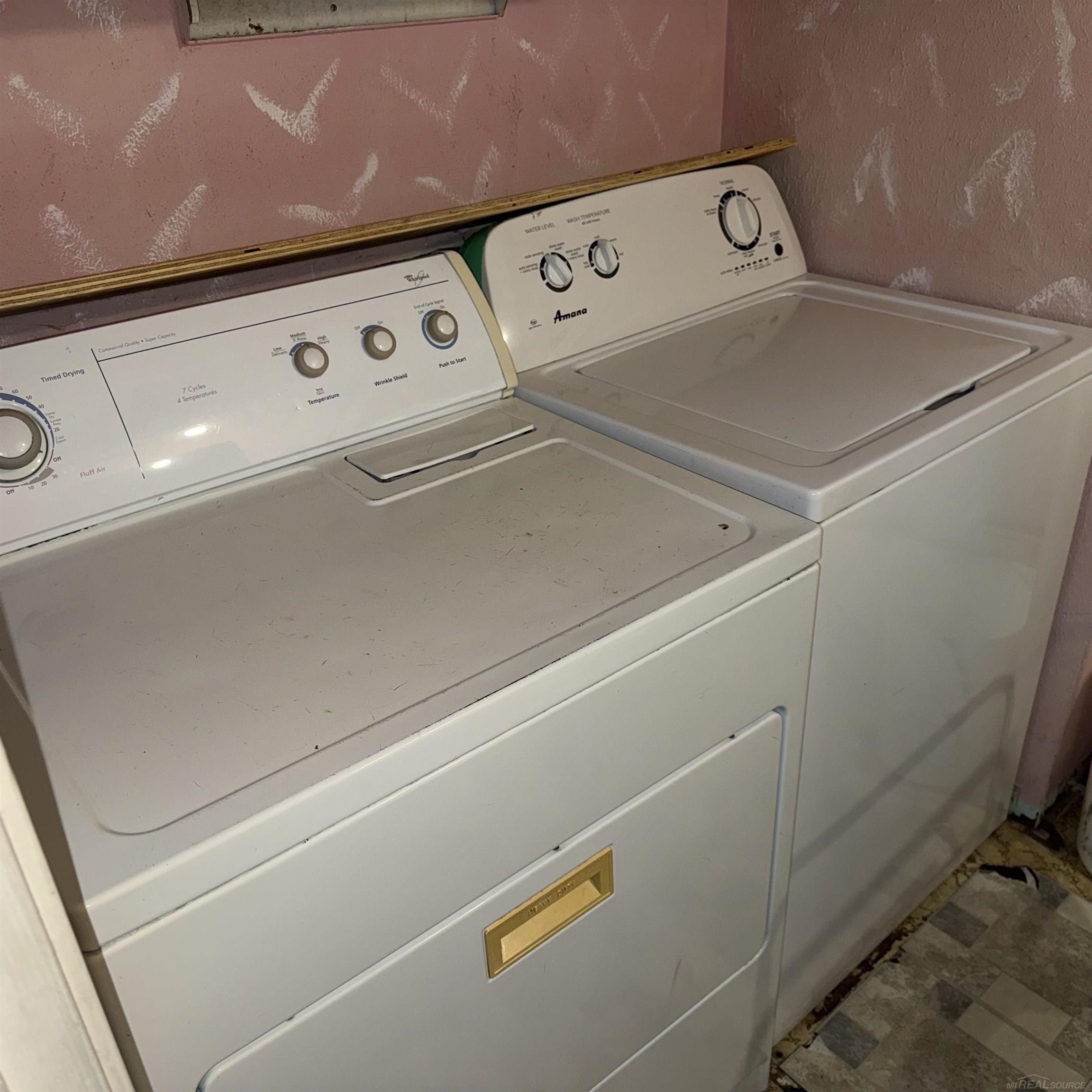 Image 4: Washer @ Dryer