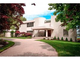 3612 Shoreview Court