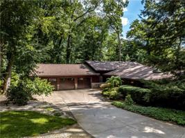 1110 TIMBERLAKE Drive