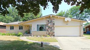 6539 ELLINWOOD Drive