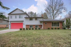 3369 PINE Court