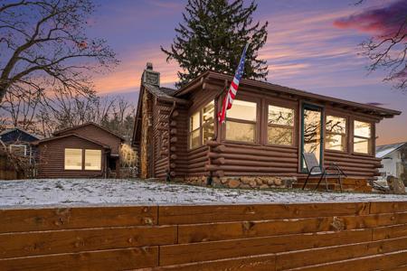 146 W Crooked Lake Drive