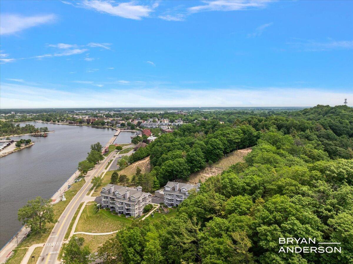 Image 3: 058-810 S Harbor Dr WM-8