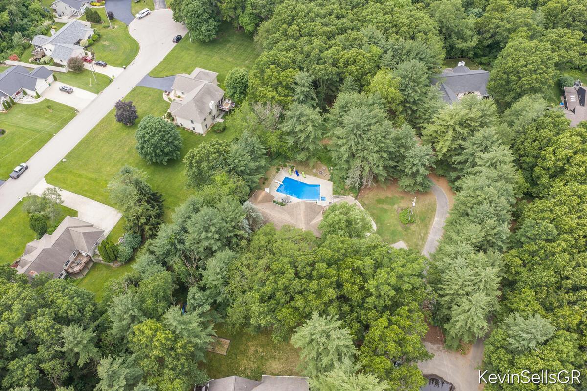 Image 3: Drone Exterior