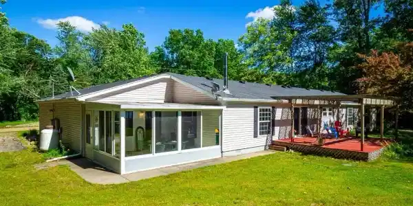 84 Thelen Drive