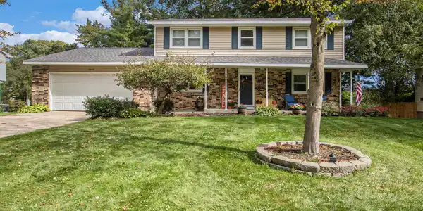 16242 Suffolk Drive