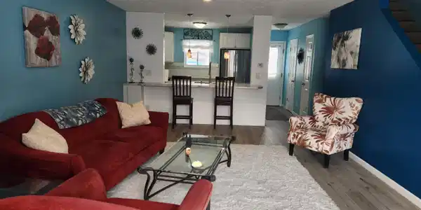 Image 4: Main Living Space