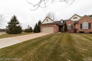 3301 Dewdrop Lane
