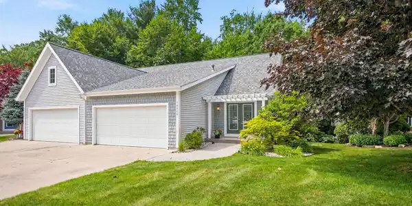 14806 Woodswalk Court