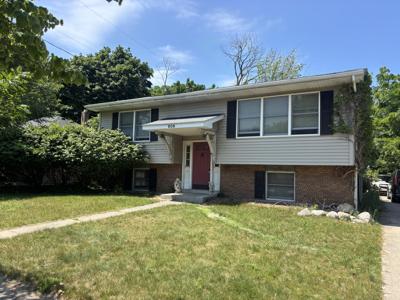 609 Hillock Court