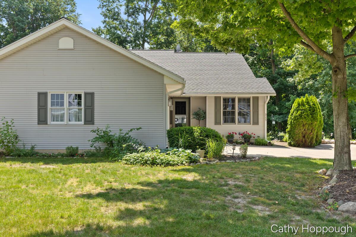 Image 2: 6733-Beechwood_002