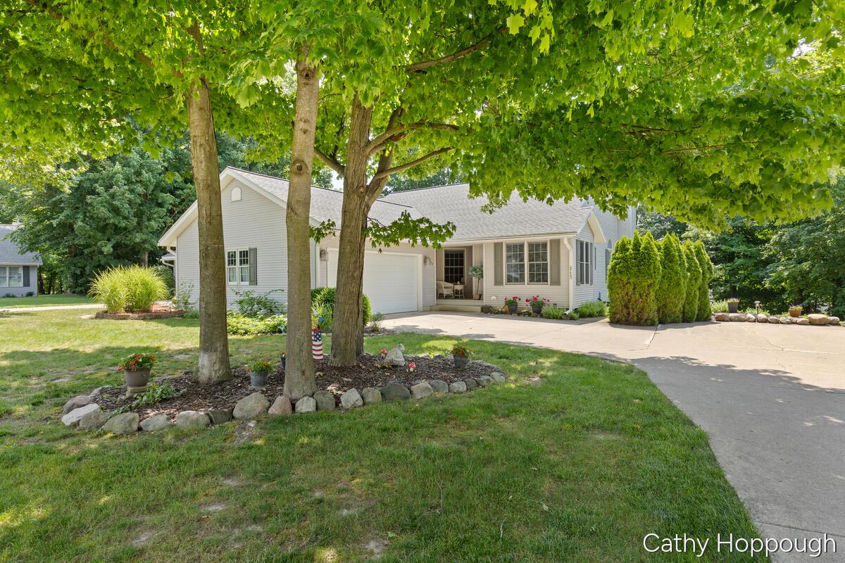 Image 3: 6733-Beechwood_003