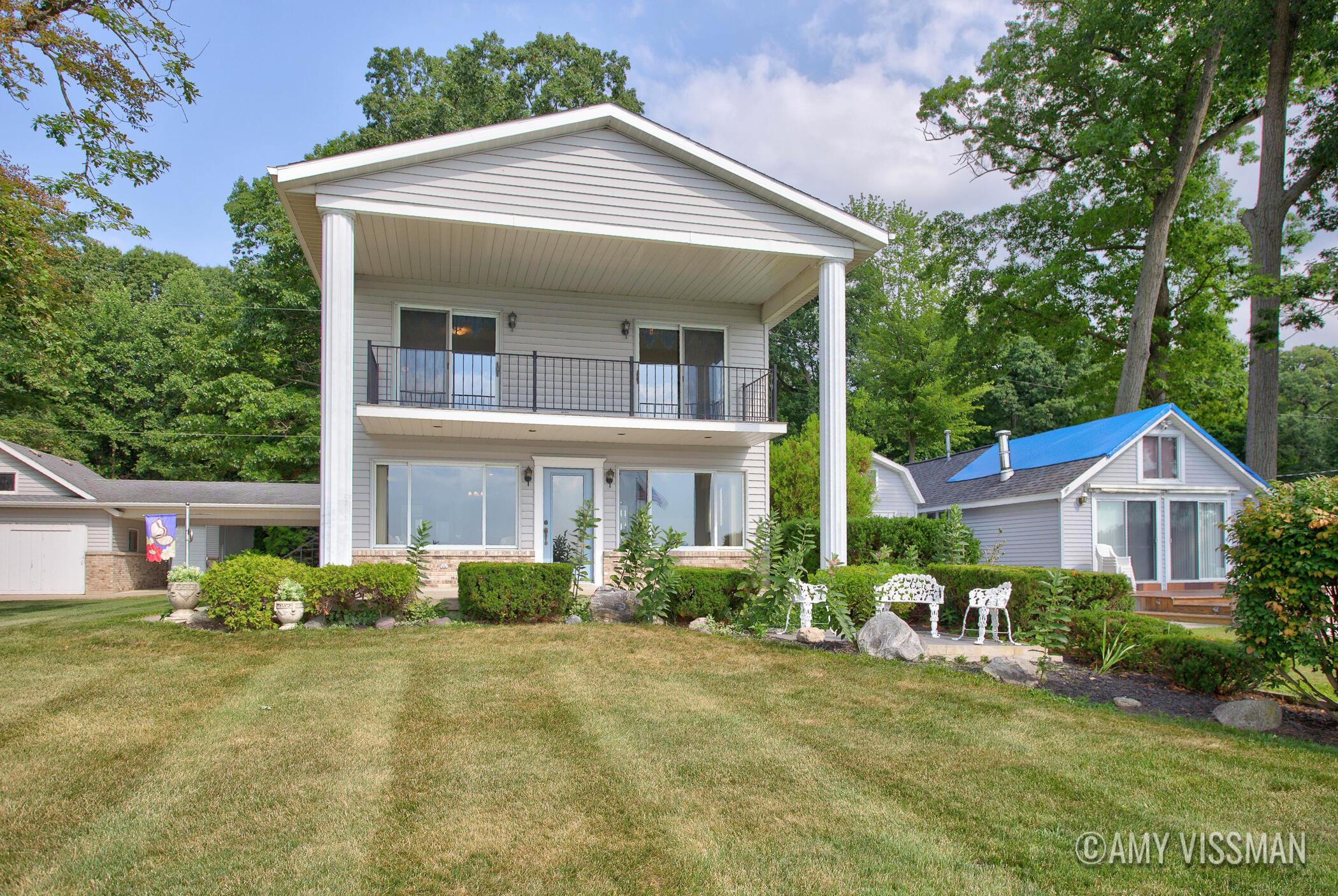 Image 2: 2083 Archwood Drive_40