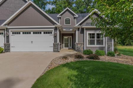 1222 Lochaven Circle