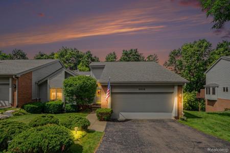 6638 Ridgeview Drive