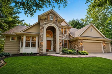 8203 Barony Point