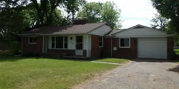 2957 SILVERHILL Drive