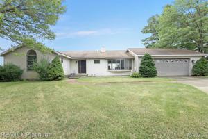 3940 N US Highway 23