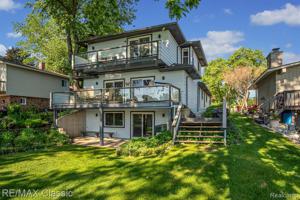 2100 DUCK LAKE RD N.