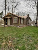 569 LAKESHORE Drive