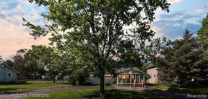 3723 MAIDEN Street